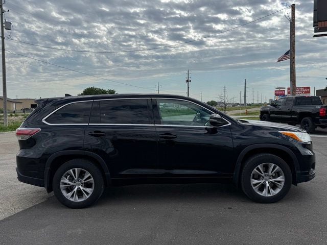 2014 Toyota Highlander LE Plus V6
