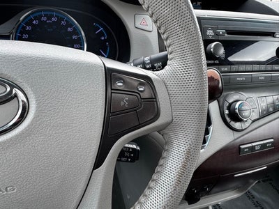 2013 Toyota Sienna XLE 7 Passenger