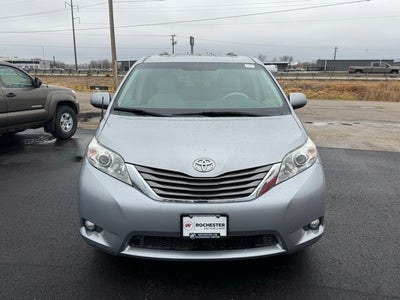 2013 Toyota Sienna XLE 7 Passenger