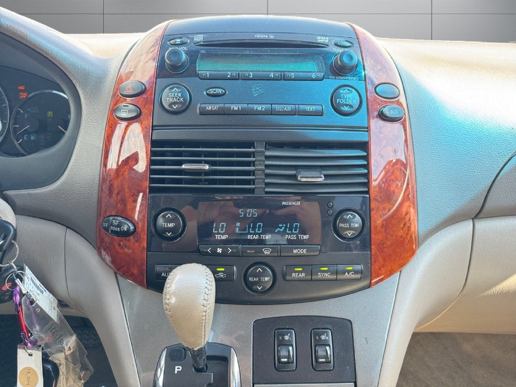 2010 Toyota Sienna XLE