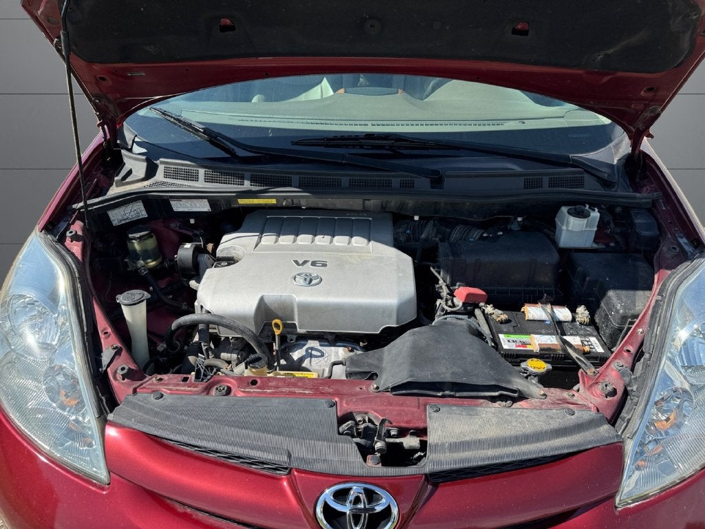 2010 Toyota Sienna XLE