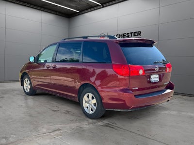 2010 Toyota Sienna XLE