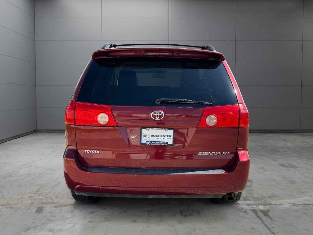2010 Toyota Sienna XLE