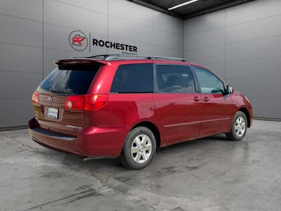 2010 Toyota Sienna XLE