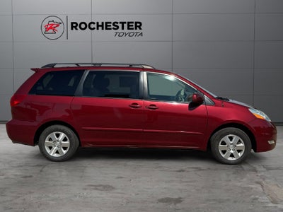 2010 Toyota Sienna XLE