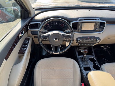 2018 Kia Sorento LX