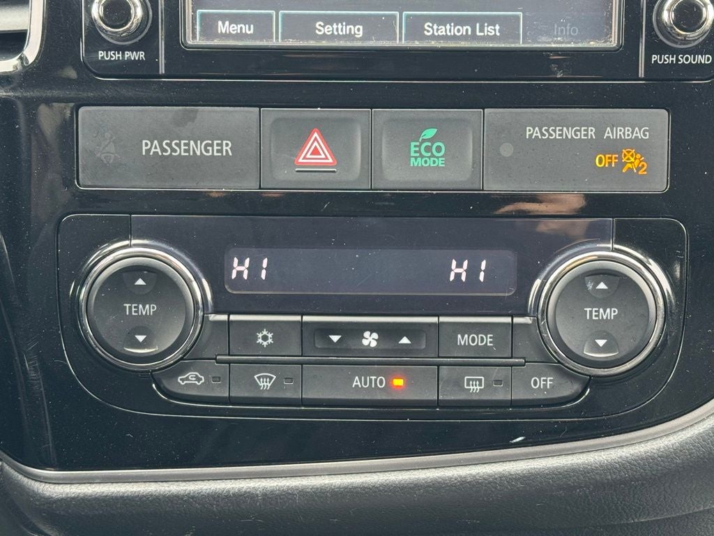 2016 Mitsubishi Outlander ES