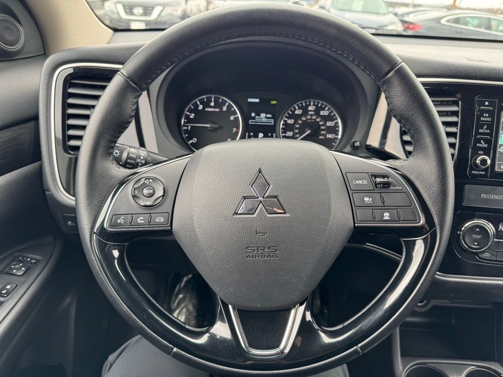 2016 Mitsubishi Outlander ES