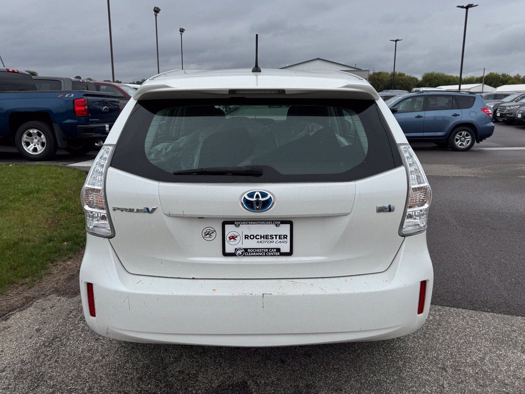2012 Toyota Prius v Two