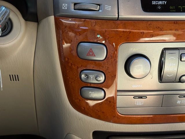 2005 Lexus LX 470