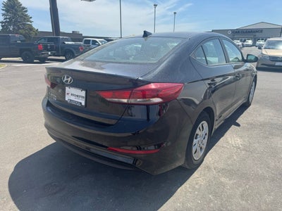 2017 Hyundai Elantra SE