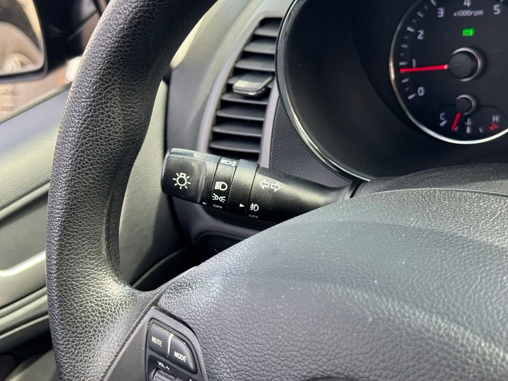 2014 Kia Forte LX canadian vehicle