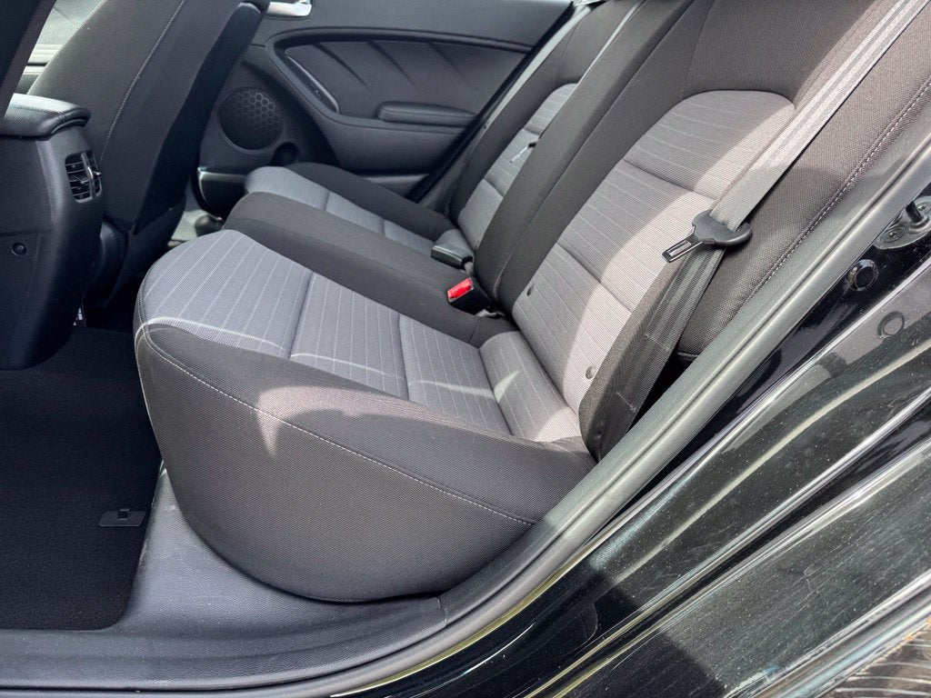 2014 Kia Forte LX canadian vehicle