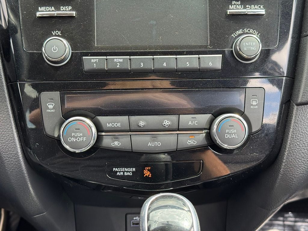 2017 Nissan Rogue SV AWD
