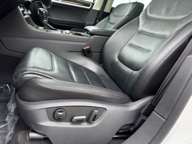 2015 Volkswagen Touareg V6 TDI Lux
