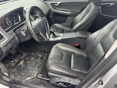 2016 Volvo XC60 T6 Drive-E