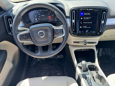 2019 Volvo XC40 Momentum