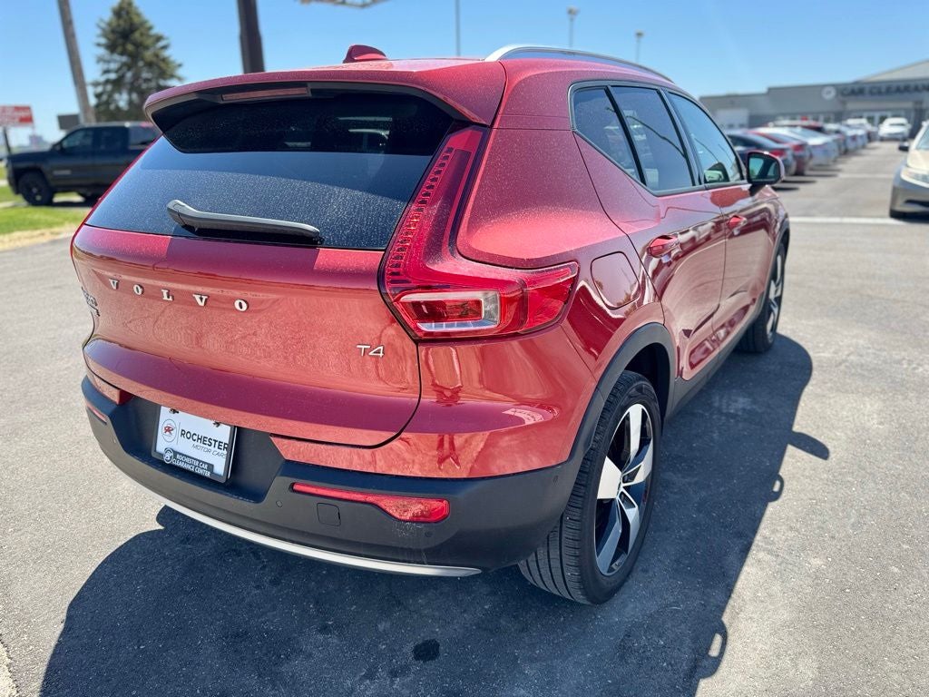 2019 Volvo XC40 Momentum