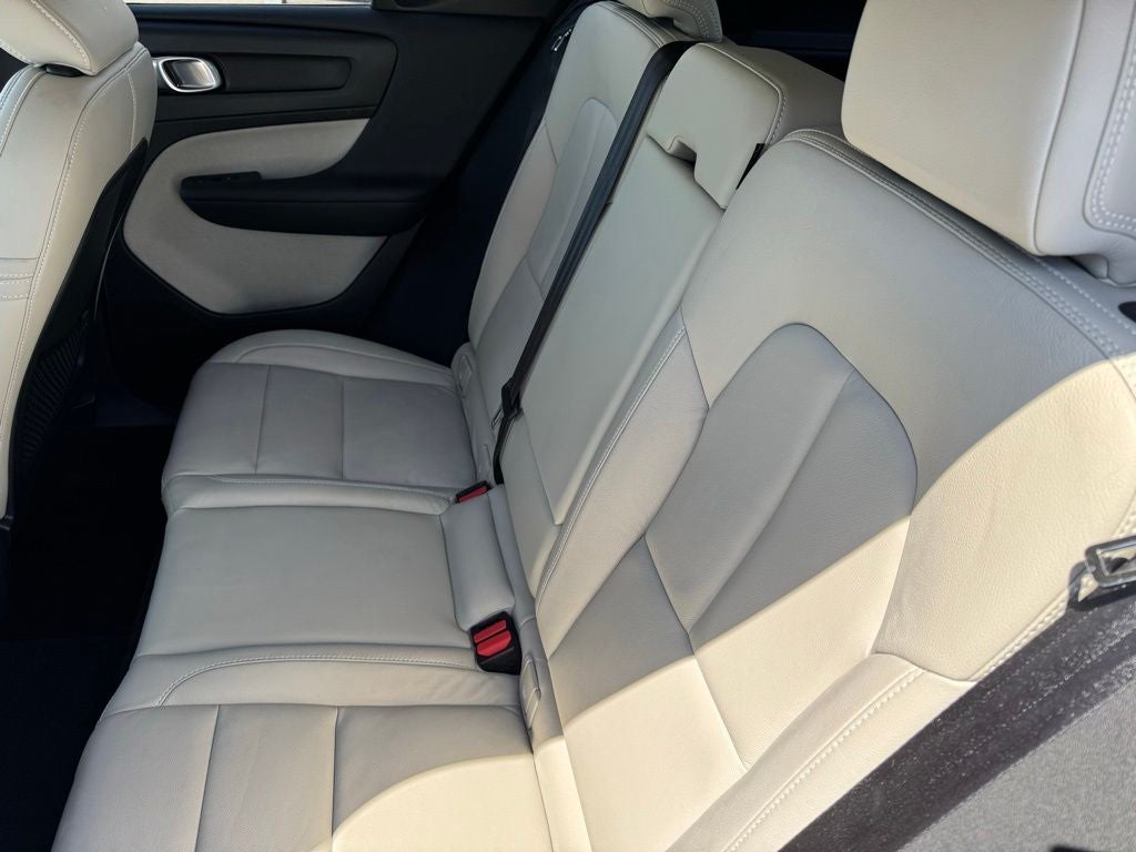 2019 Volvo XC40 Momentum